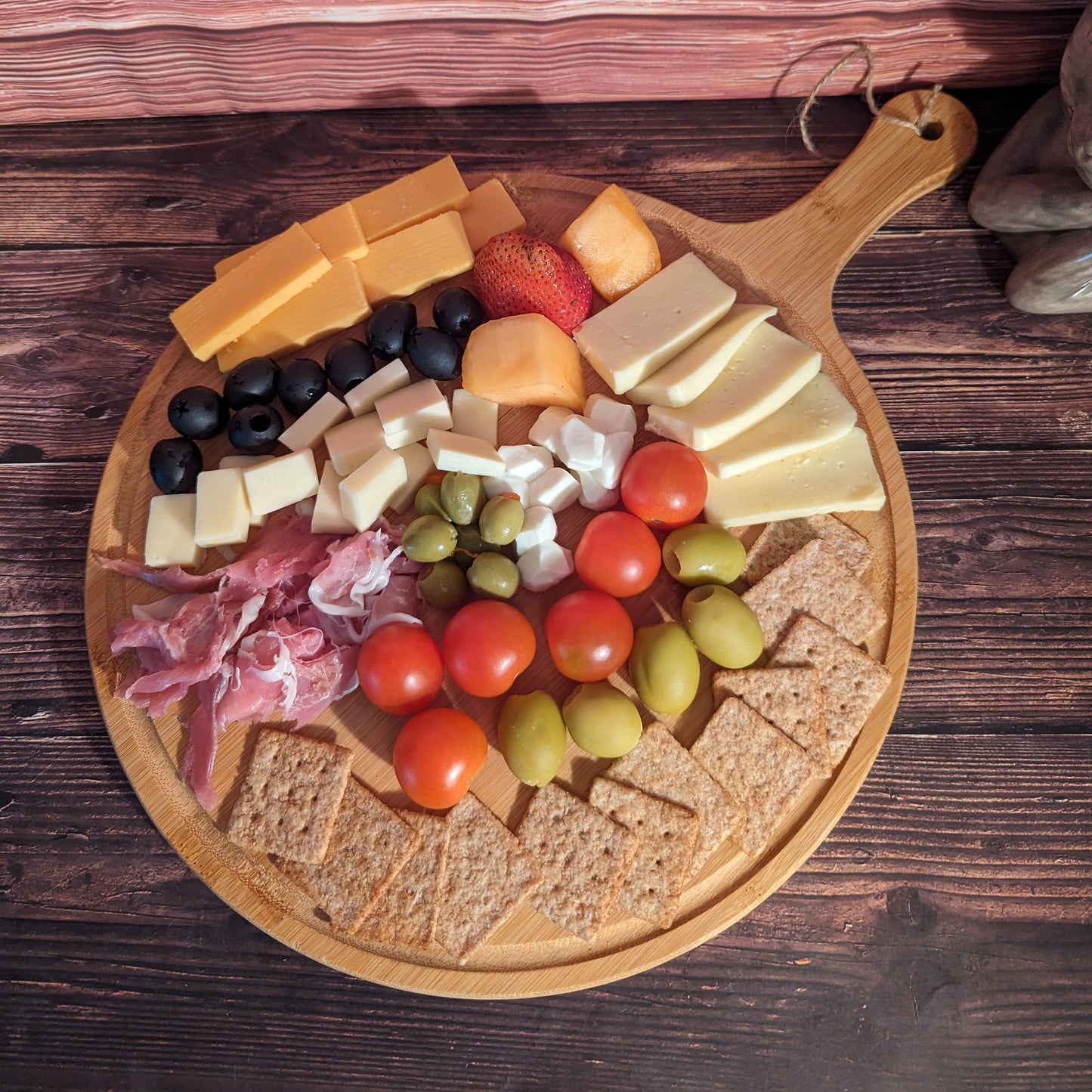 Charcuterie Tray (Hedgehog)