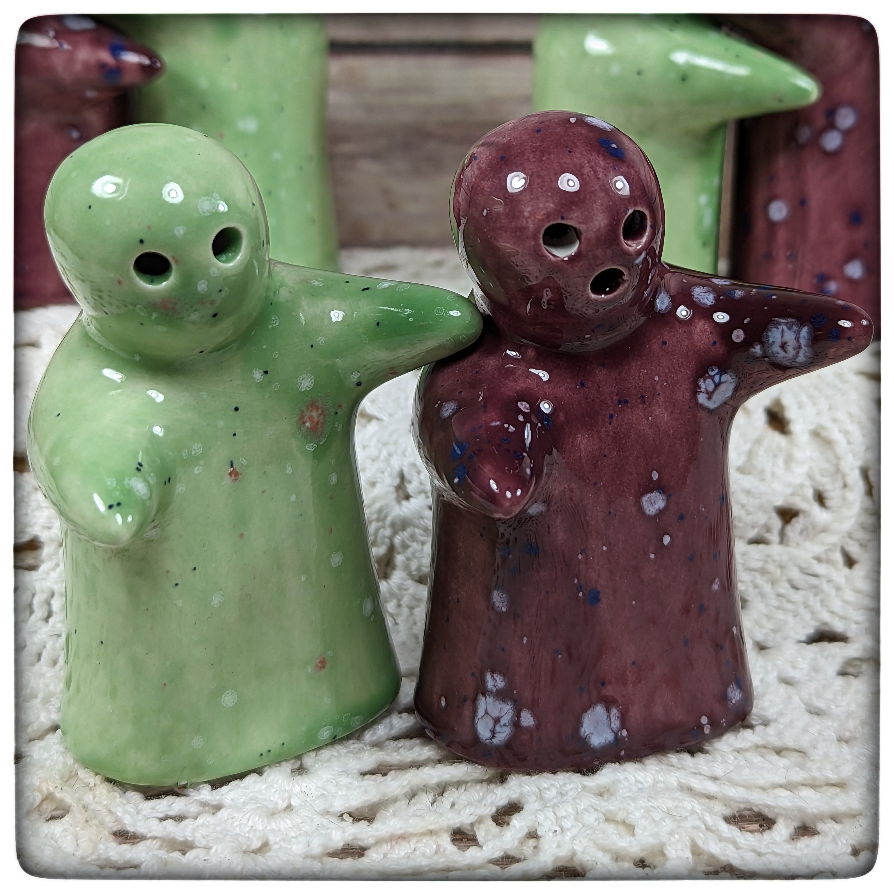 Hugging salt sale and pepper shakers